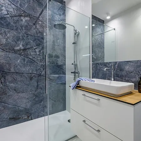 Salt & By 200 M Do Plazy, Ergo Arena * Sopot