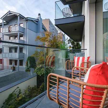 Salt & By 200 M Do Plazy, Ergo Arena