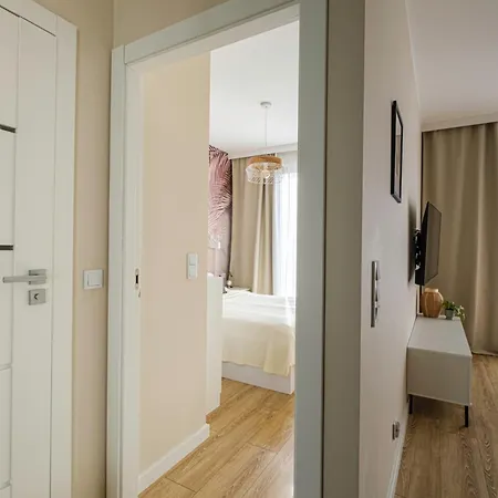 Salt & By 200 M Do Plazy, Ergo Arena * Sopot