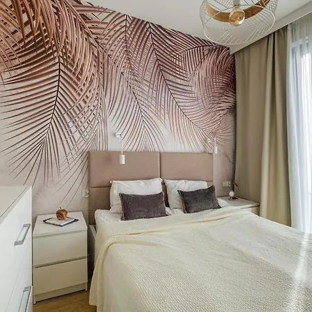 Salt & By 200 M Do Plazy, Ergo Arena